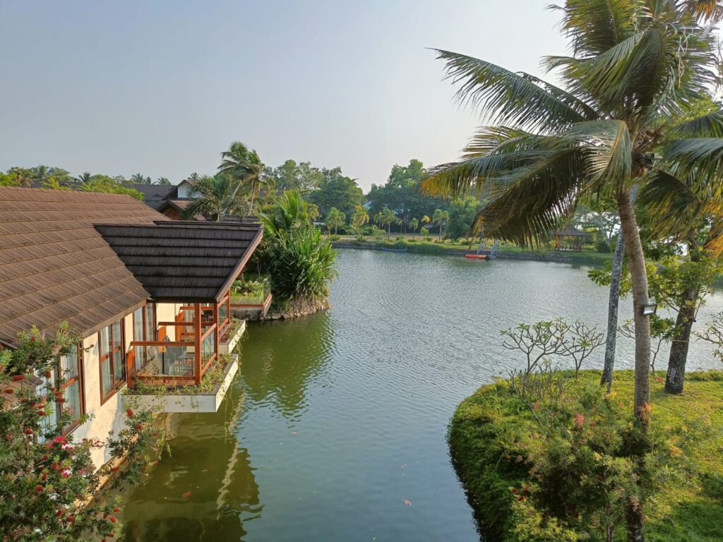 Gokulam Grand Kumarakom Lake View Villa 
